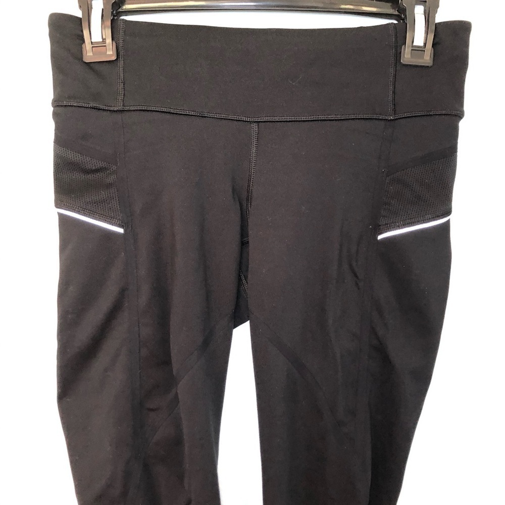 Athleta Black Chaturanga Capris Size XS - Picture 3 of 7